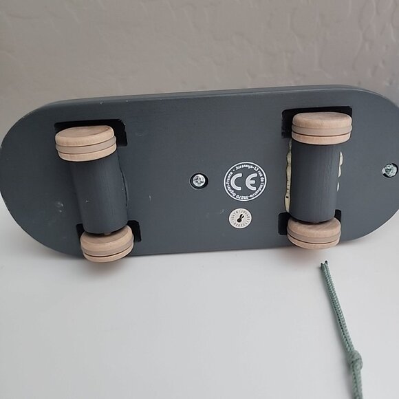 Janod Sweet Cocoon Wooden Rainbow Turtle Stacking and Pull Toy 7 Piece 18+ Mo - Picture 3 of 4